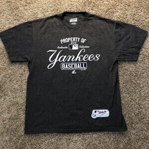 Men’s Property of MLB Yankees Authentic Graphic Tee